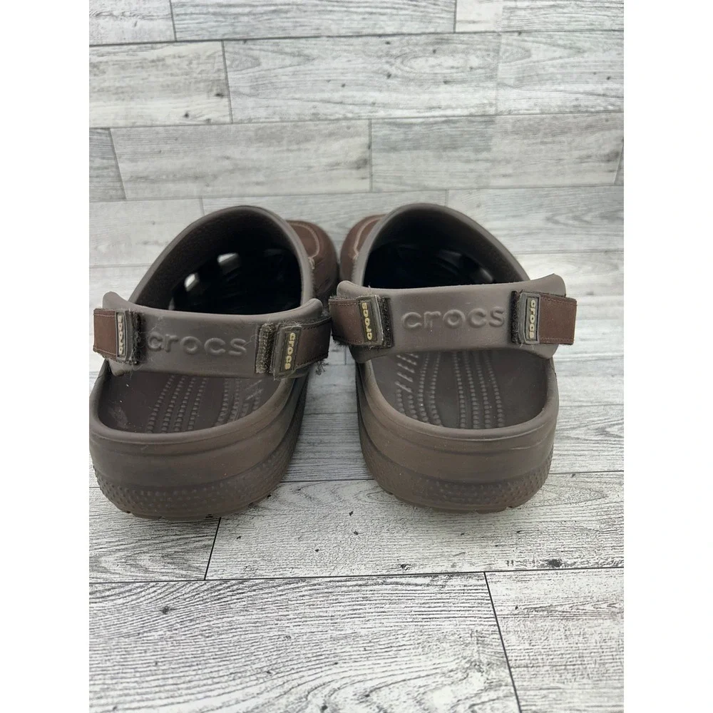 Crocs Yukon Sport Men Size 11 Brown Leather Overlay Clogs Adjustable Strap Shoes